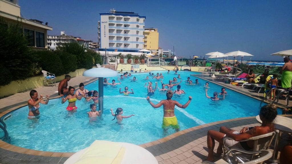 Strand Hotel Colorado Lido Di Savio Eksteriør bilde